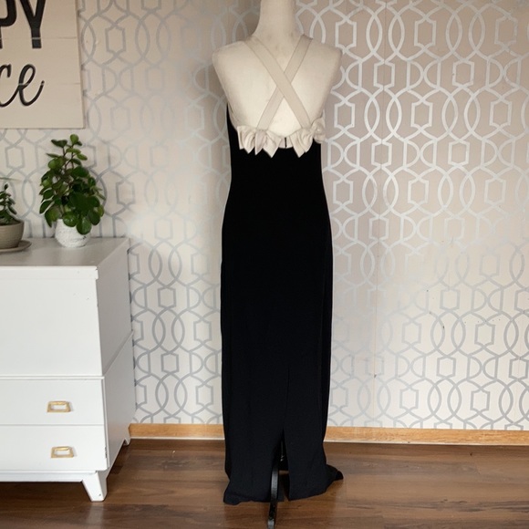 Black and cream dress - Picture 3 of 6